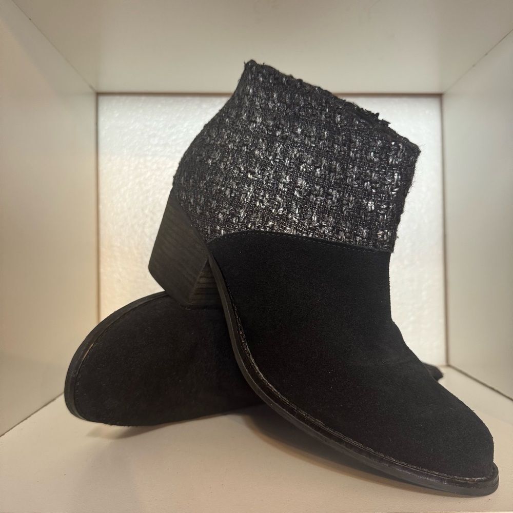 Toms  Black Suede Tweed Ankle Booties 6M Casual Fall Cozy Comfort Minimalist